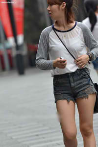 娜美快把屁股翘起来我要进去